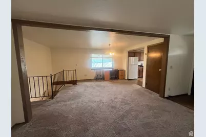 819 Castle Gate Cir, Helper, UT 84526 - Photo 14