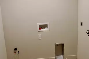 610 S 800 E, Centerville, UT 84014 - Photo 30