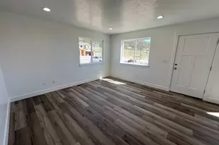 32 E 300 S, Delta, UT 84624 - Photo 6