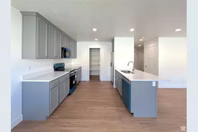 44 E 300 S, Delta, UT 84624 - Photo 4