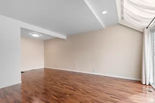 937 E Essex Ct Way S, Midvale, UT 84047 - Photo 10