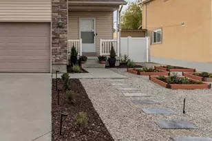 258 S Montgomery St W, Salt Lake City, UT 84104 - Photo 2