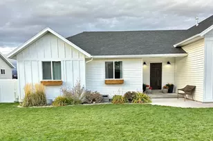 335 E 2970 S, Vernal, UT 84078 - Photo 2