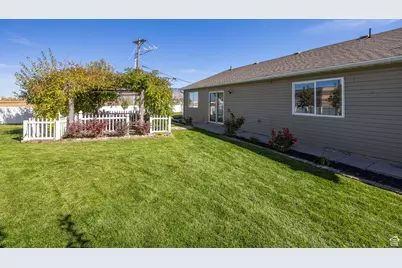 248 Sunstone Ct, Logan, UT 84321 - Photo 8