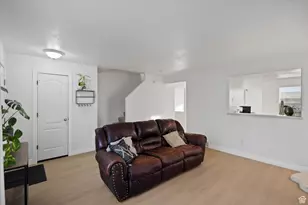 7954 N Dundee Dr, Eagle Mountain, UT 84005 - Photo 4