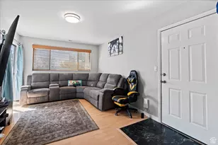 219 E Hill Ave, Salt Lake City, UT 84107 - Photo 4