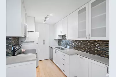 668 E Cobblestone Ln S, Midvale, UT 84047 - Photo 8