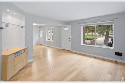 668 E Cobblestone Ln S, Midvale, UT 84047 - Photo 4