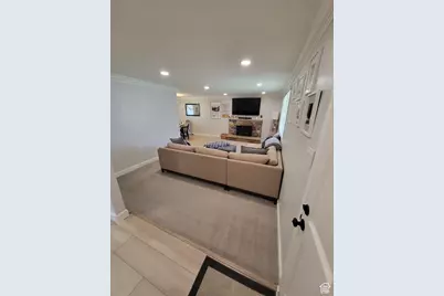 7377 S Ramanee Dr, Midvale, UT 84047 - Photo 2