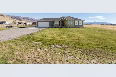 1602 E Arrowhead Ln, Erda, UT 84074 - Photo 2