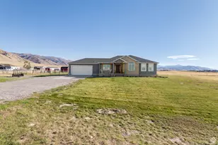 1602 E Arrowhead Ln, Erda, UT 84074 - Photo 2