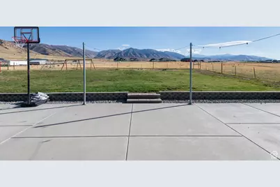 1602 E Arrowhead Ln, Erda, UT 84074 - Photo 38