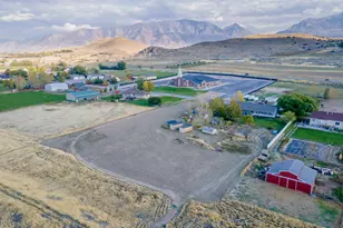 1010 S Anna Ekins Memorial Ln, Genola, UT 84655 - Photo 32