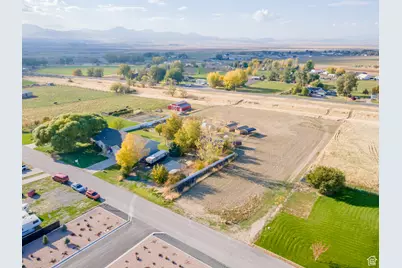 1010 S Anna Ekins Memorial Ln, Genola, UT 84655 - Photo 36