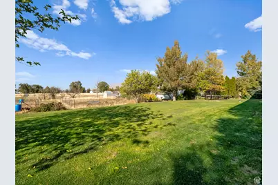 1010 S Anna Ekins Memorial Ln, Genola, UT 84655 - Photo 26