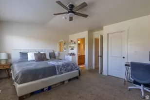 210 S Tamarak Cir W, Lehi, UT 84043 - Photo 10