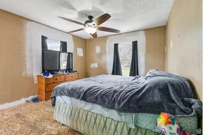 9547 N Canyon Rd, Cedar Hills, UT 84062 - Photo 22