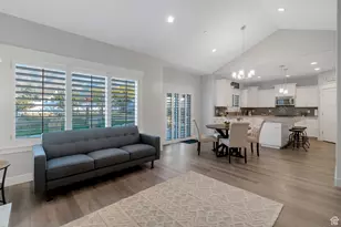 898 N Burke Ln, Elk Ridge, UT 84651 - Photo 8