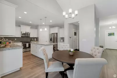 898 N Burke Ln, Elk Ridge, UT 84651 - Photo 10