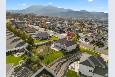 898 N Burke Ln, Elk Ridge, UT 84651 - Photo 38