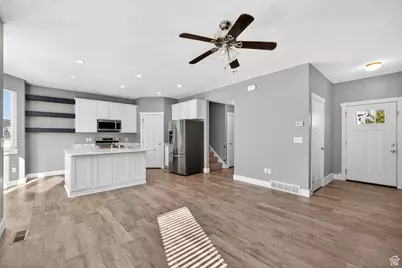 14274 S Autumn Path Ln, Herriman, UT 84096 - Photo 8