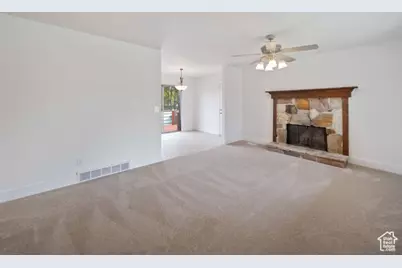 704 W Daisy Ln S, Murray, UT 84123 - Photo 8