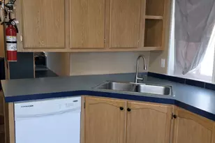 37 W Crawford S, Sandy, UT 84070 - Photo 2