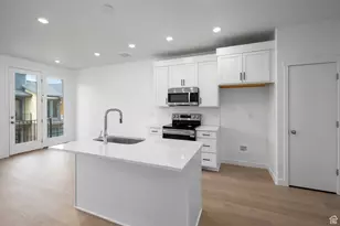 436 N Bishop Pl, Salt Lake City, UT 84103 - Photo 6