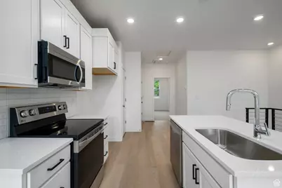 436 N Bishop Pl #3-14, Salt Lake City, UT 84103 - Photo 8