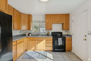 993 S Montgomery St W, Salt Lake City, UT 84104 - Photo 8