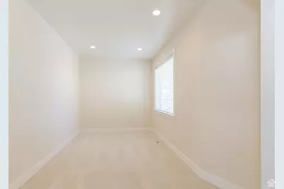 890 E 450 S, Smithfield, UT 84335 - Photo 6
