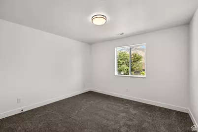 370 N Liberty Cove Dr #5, Ogden, UT 84404 - Photo 12