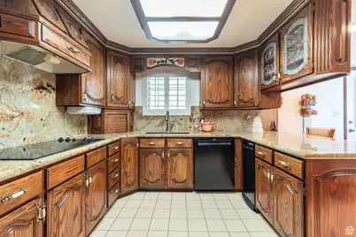 3238 W 4630 St S, West Valley, UT 84119 - Photo 6