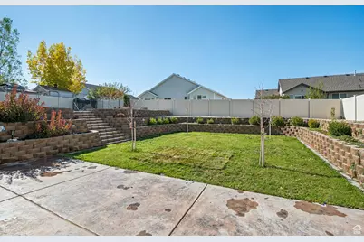 2117 N 170 W, Tooele, UT 84074 - Photo 26