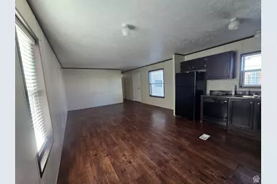 8 W Sunset N, Preston, ID 83263 - Photo 4