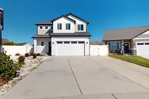 3628 N Lark Rd, Eagle Mountain, UT 84005 - Photo 2