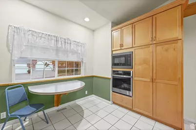 558 S Oak Ln E, Tooele, UT 84074 - Photo 28