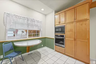 558 S Oak Ln E, Tooele, UT 84074 - Photo 28