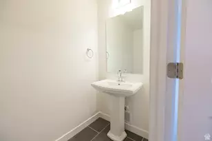 158 S Bushnell Wy, Clearfield, UT 84015 - Photo 12