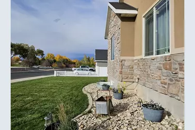 312 S Park Place Dr, Roosevelt, UT 84066 - Photo 6