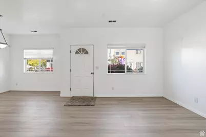 539 W 1465 N #17-102, Logan, UT 84341 - Photo 8