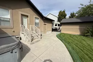 818 N 2625 W, Layton, UT 84041 - Photo 58