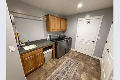 818 N 2625 W, Layton, UT 84041 - Photo 20