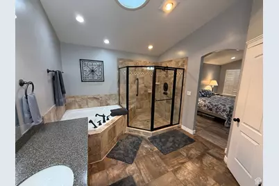 818 N 2625 W, Layton, UT 84041 - Photo 28