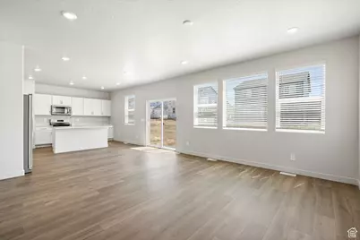 352 W 600 N #44, Tooele, UT 84074 - Photo 12