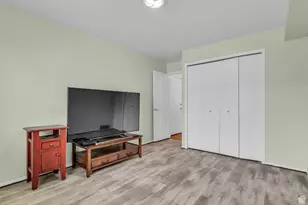 5200 S Clover Meadow Dr, Murray, UT 84123 - Photo 8