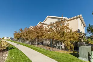 182 W Springview Dr, Saratoga Springs, UT 84045 - Photo 4