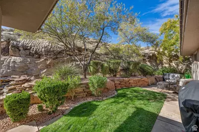 2240 E Cobalt Dr #9, Saint George, UT 84790 - Photo 4