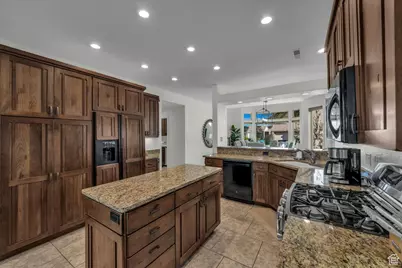 2240 E Cobalt Dr #9, Saint George, UT 84790 - Photo 16