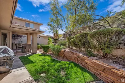 2240 E Cobalt Dr #9, Saint George, UT 84790 - Photo 8